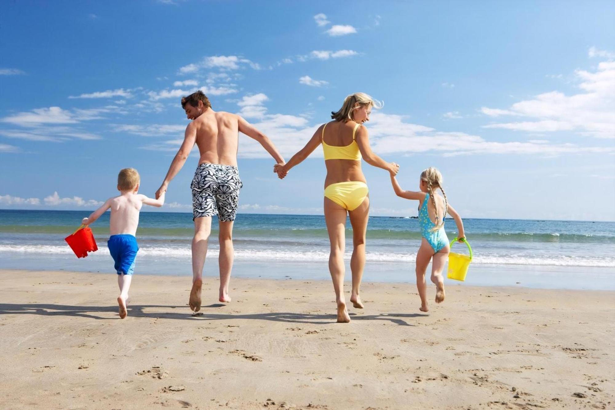 Caravan With Decking And Free Wifi At Seawick Holiday Park Ref 27214Sw Клактон-он-Си Экстерьер фото